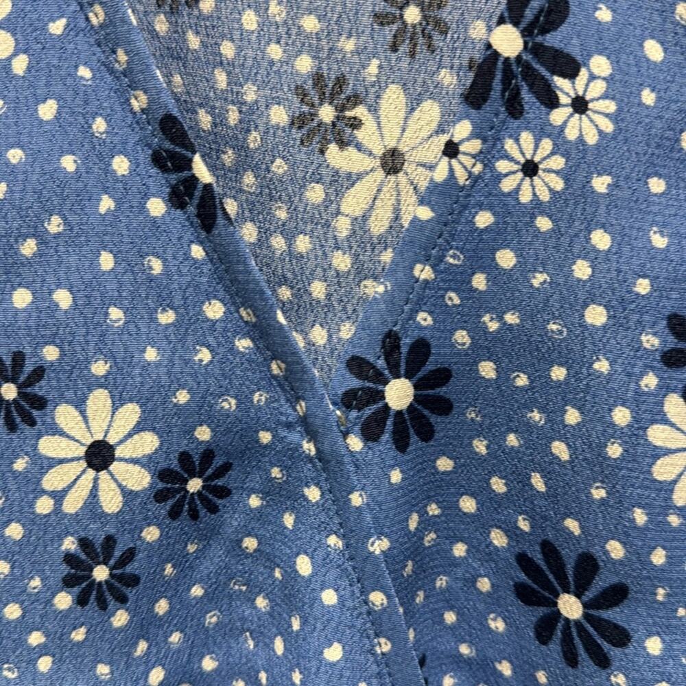Talbots NWT wrap Blue Daisy Print long sleeves Blouse. - Picture 6 of 10
